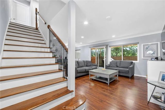 7046 De Celis Place 7, Lake Balboa, CA 91406