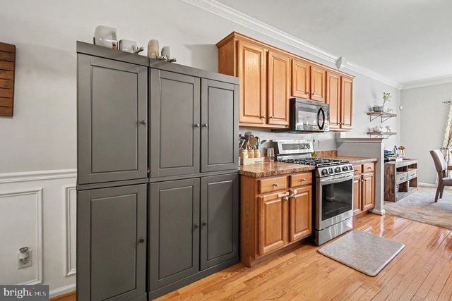 102 WATERCREST DR, Red Hill, PA 18076
