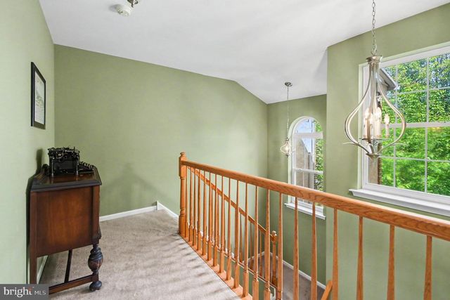 102 WATERCREST DR, Red Hill, PA 18076