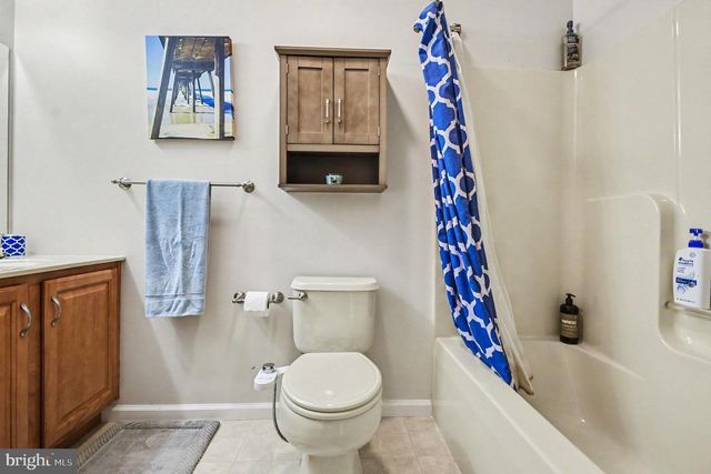 102 WATERCREST DR, Red Hill, PA 18076