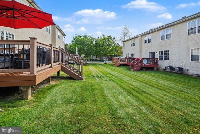 102 WATERCREST DR, Red Hill, PA 18076