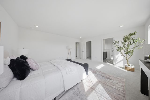 8551 Sperry Court, Woodridge, IL 60517