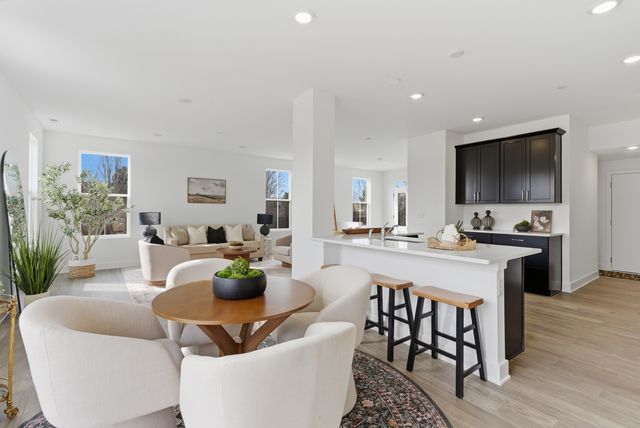 8551 Sperry Court, Woodridge, IL 60517