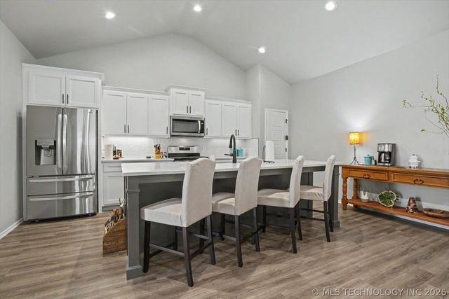 1926 W Imperial Street, Broken Arrow, OK 74011