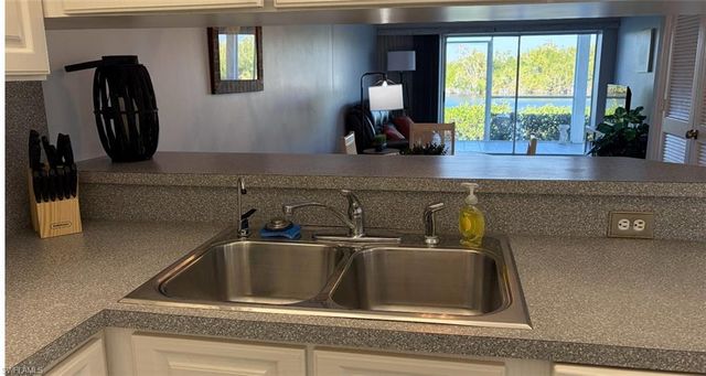 1315 Mainsail DR # 1105, Naples, FL 34114