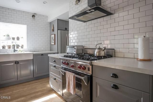 2033 Echo Park Avenue, Los Angeles, CA 90026