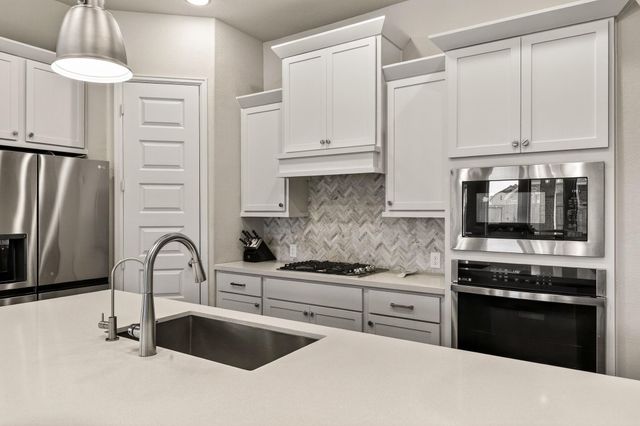 29619 Sterling Knoll Drive, Fulshear, TX 77441