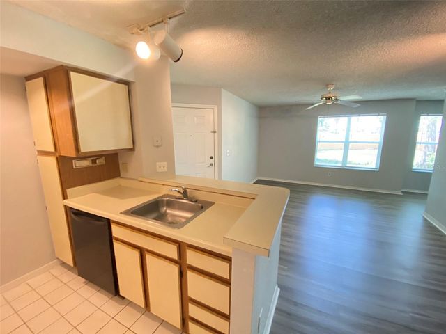 5701 GATLIN AVENUE 116, Orlando, FL 32822