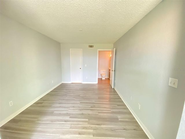 5701 GATLIN AVENUE 116, Orlando, FL 32822