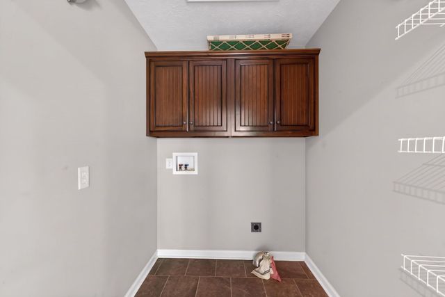 374 Douglas Ln, Lafayette, TN 37083
