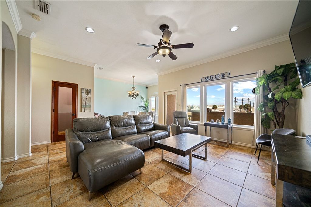14334 Cruiser St 106, Corpus Christi, TX 78418 — photo 4
