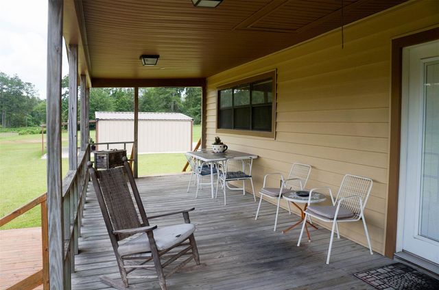 317 Hickory Drive E, Livingston, TX 77351