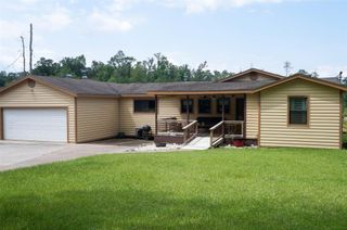 317 Hickory Drive E, Livingston, TX 77351