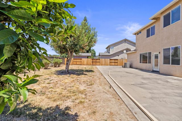 4025 Beyer Park Dr, Modesto, CA 95357