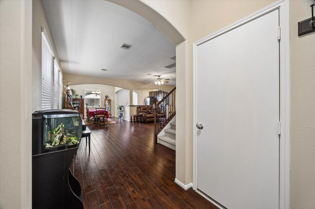 8433 Sunset Loch Drive, Spring, TX 77379