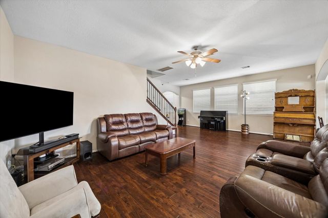 8433 Sunset Loch Drive, Spring, TX 77379