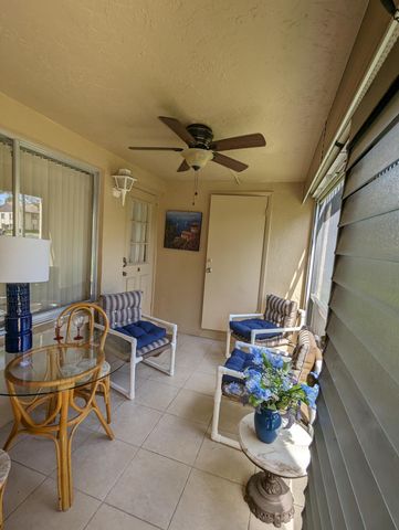 407 PINE GLEN Lane B-1, Greenacres, FL 33463