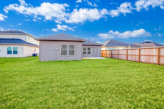 77 County Road 5102c, Cleveland, TX 77327