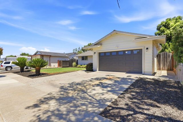 8312 Kelton Drive, Gilroy, CA 95020