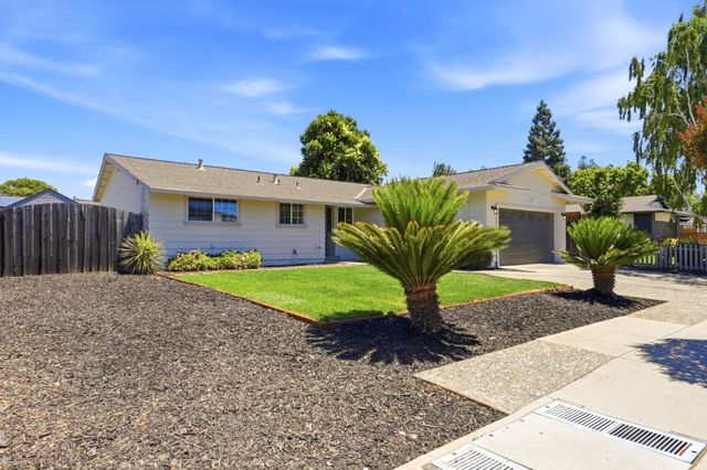 8312 Kelton Drive, Gilroy, CA 95020