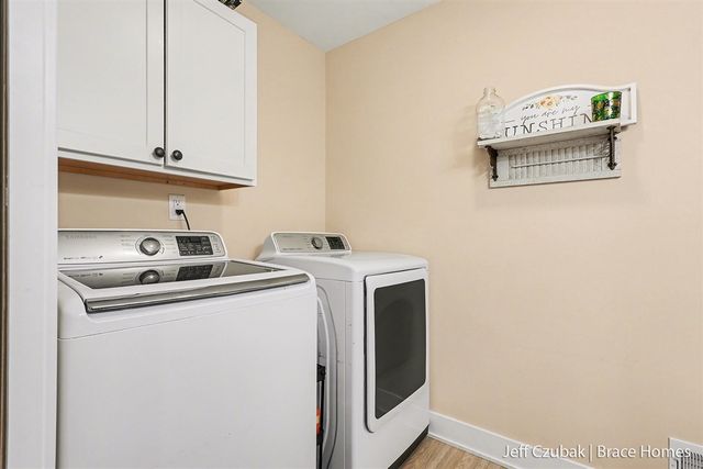 703 140th Avenue, Wayland, MI 49348