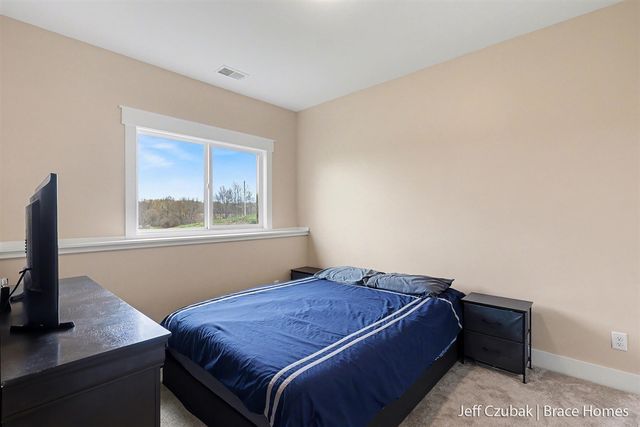 703 140th Avenue, Wayland, MI 49348