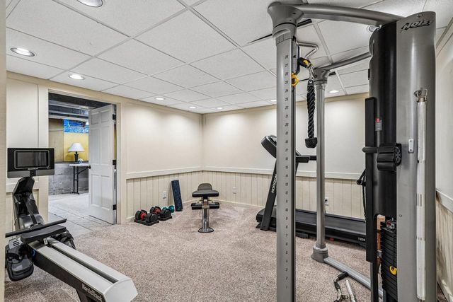 9945 N Valley Hill DRIVE, Mequon, WI 53092