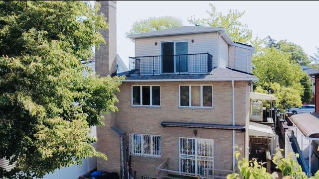 71-30 165th Street, Fresh Meadows, NY 11365