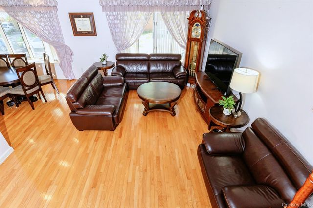 7130 165th Street, Fresh Meadows, NY 11365