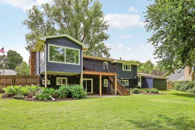 193 Ridgeview Drive, Wayzata, MN 55391