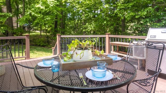 14 Beckett Close, Irvington, NY 10533