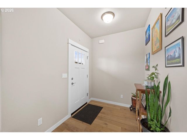 816 PEBBLE CREEK St, Sutherlin, OR 97479