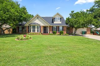 1213 Countrywood Circle, Rogers, AR 72756