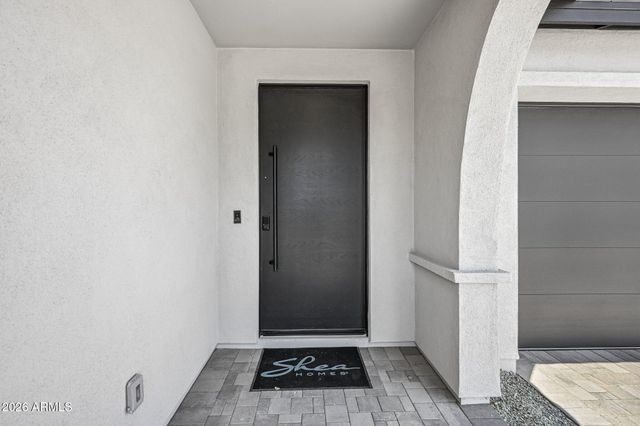 7950 W LOMA Lane, Peoria, AZ 85345