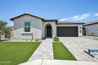 7950 W LOMA Lane, Peoria, AZ 85345