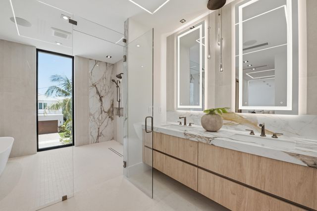 3209 NE 26TH Street, Fort Lauderdale, FL 33305