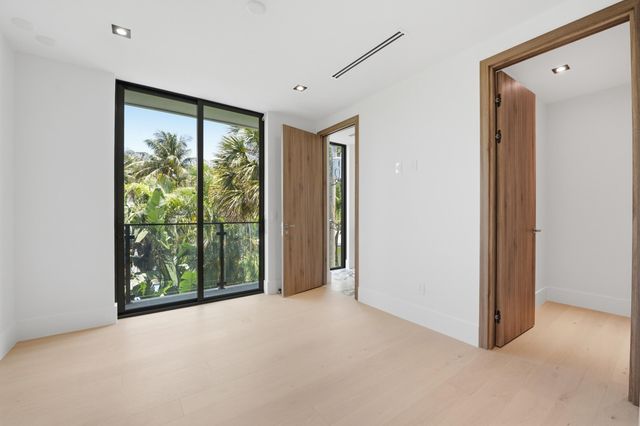 3209 NE 26TH Street, Fort Lauderdale, FL 33305