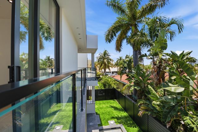 3209 NE 26TH Street, Fort Lauderdale, FL 33305