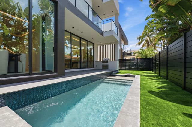 3209 NE 26TH Street, Fort Lauderdale, FL 33305