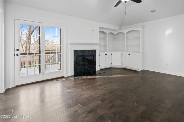 2709 Antone Pkwy, Louisville, KY 40220