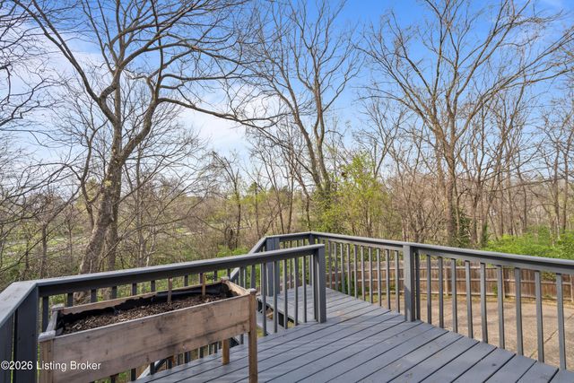 2709 Antone Pkwy, Louisville, KY 40220