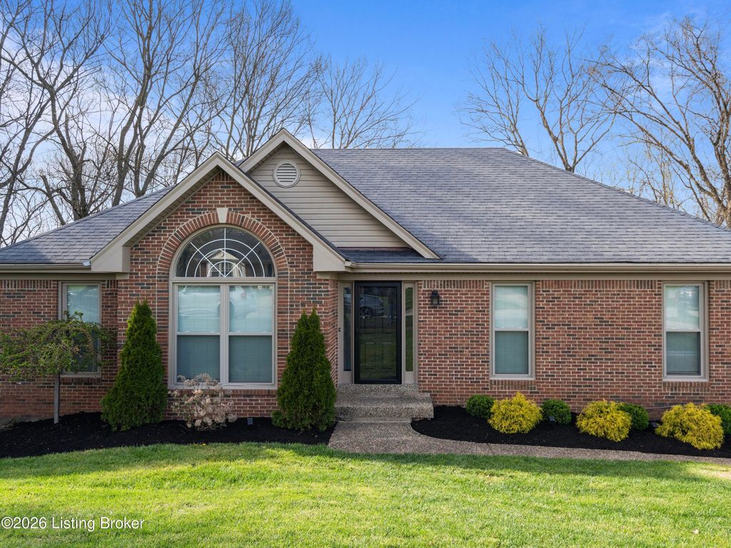 2709 Antone Pkwy, Louisville, KY 40220