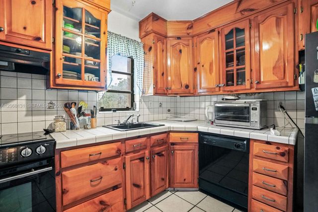12547 NE 4th Avenue 1, North Miami, FL 33161