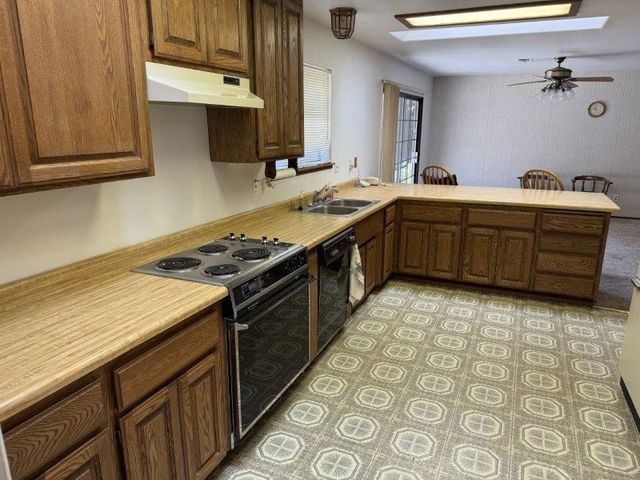 6443 Tustin Road, Salinas, CA 93907