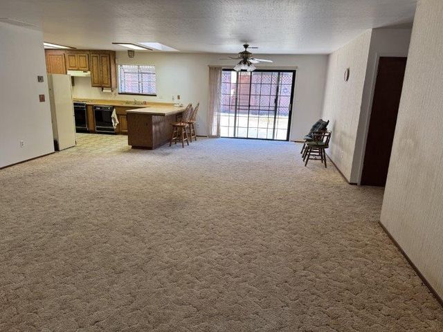 6443 Tustin Road, Salinas, CA 93907