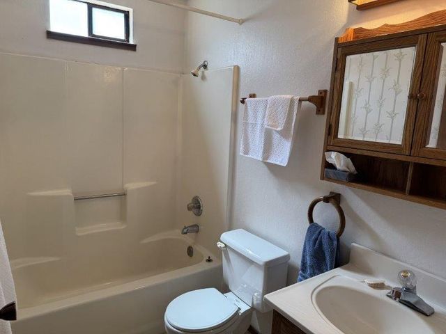 6443 Tustin Road, Salinas, CA 93907