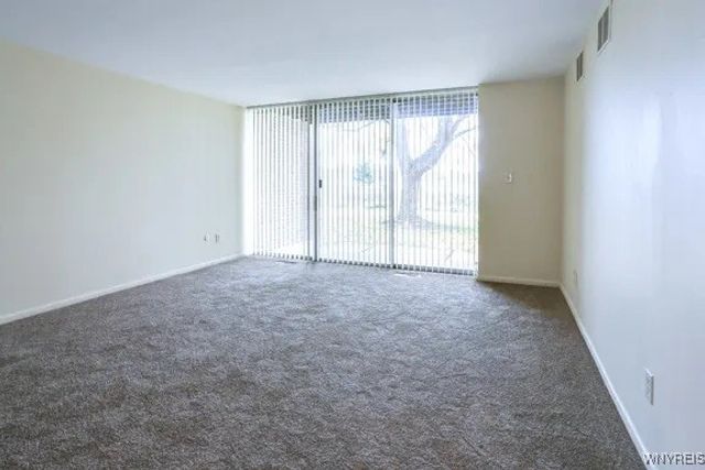 1525 Amherst Manor Drive, Amherst, NY 14221