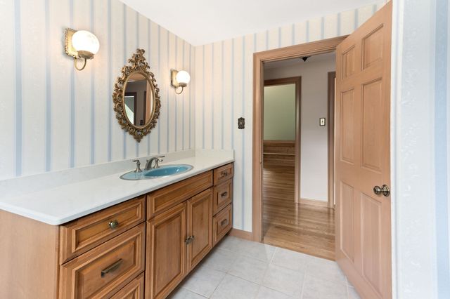 1 Wing Avenue Extension, Freetown, MA 02702