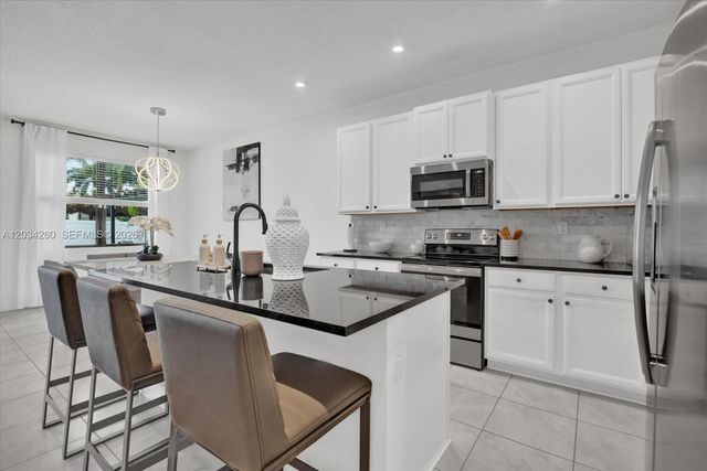 23400 SW 108th Avenue, Homestead, FL 33032