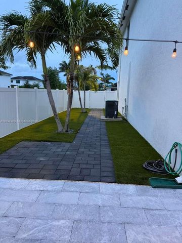 23400 SW 108th Avenue, Homestead, FL 33032